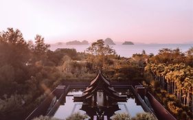 ภูเลเบย์ อะ ริทซ์-คาร์ลตัน รีเซิร์ฟ